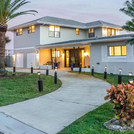 Perfect Beach Getaway For 6-10 Satellite Beach Exterior photo